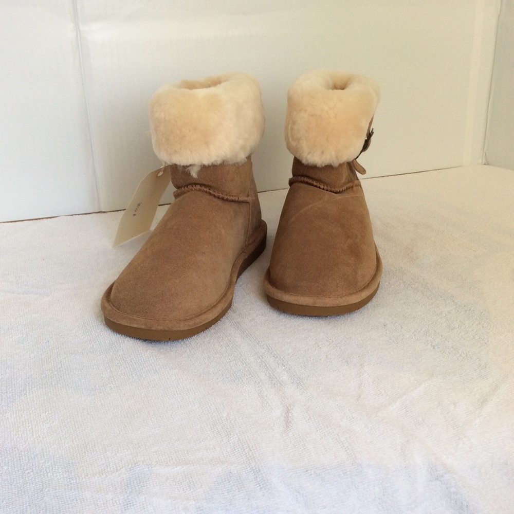 Botines bearpaw, talla 10,color beich